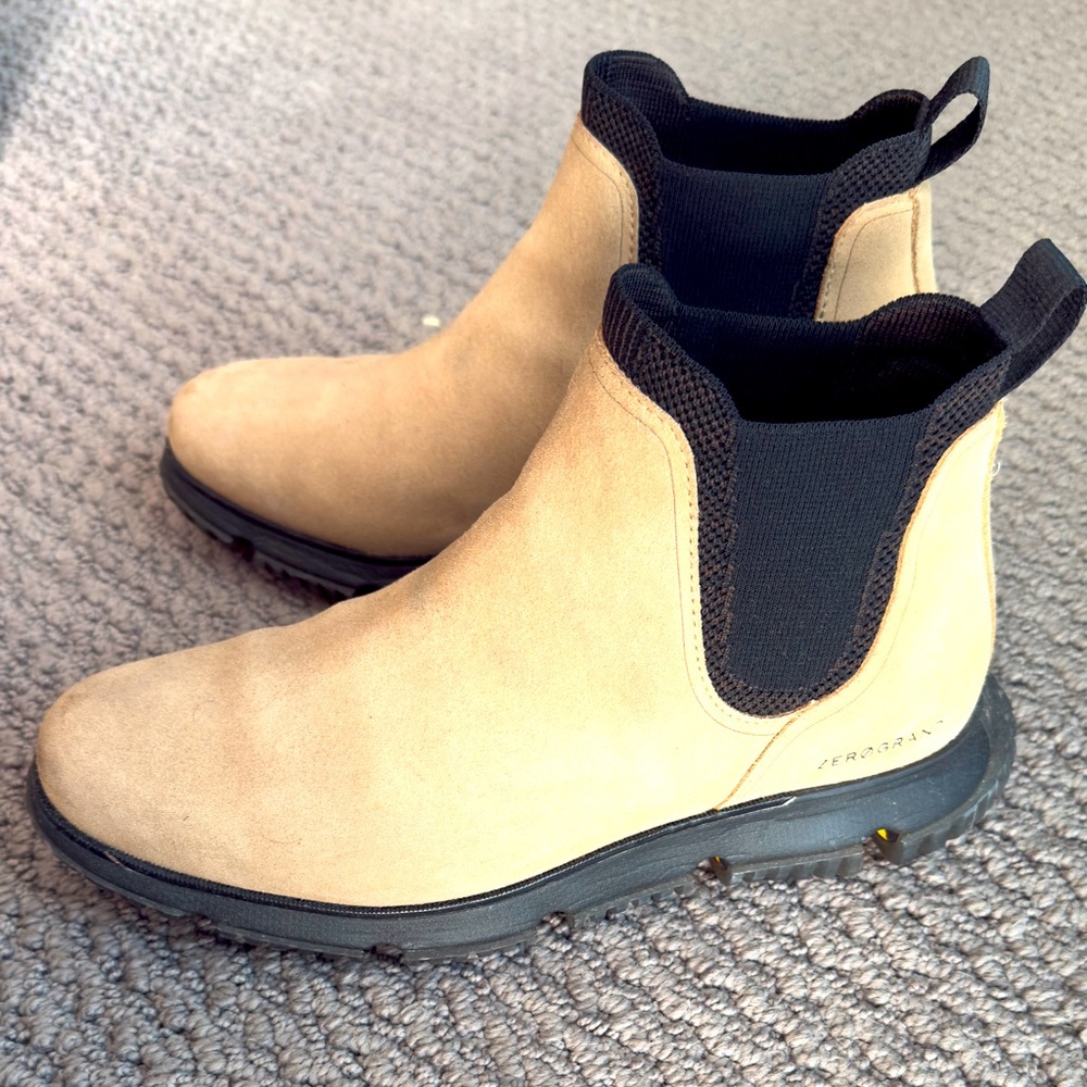 Cole Haan Men’s Waterproof Suedes Boots. M8.5 Tan